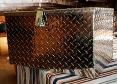 Box - Diamond Plate Locking